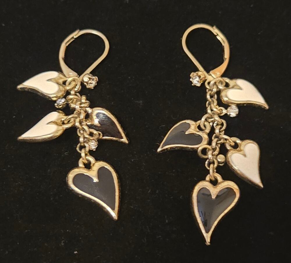 Vintage Y2K Gold Black and White Heart Charm Dangle Earrings - Betsey Johnson
